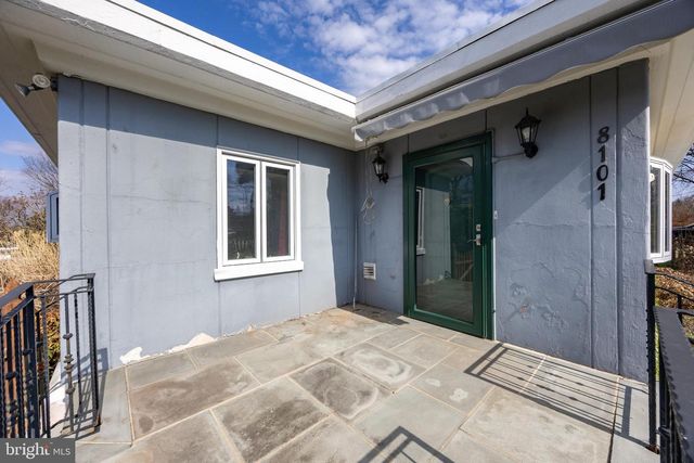 8101 DOUGLAS RD, Glenside, PA 19038