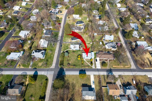 8101 DOUGLAS RD, Glenside, PA 19038