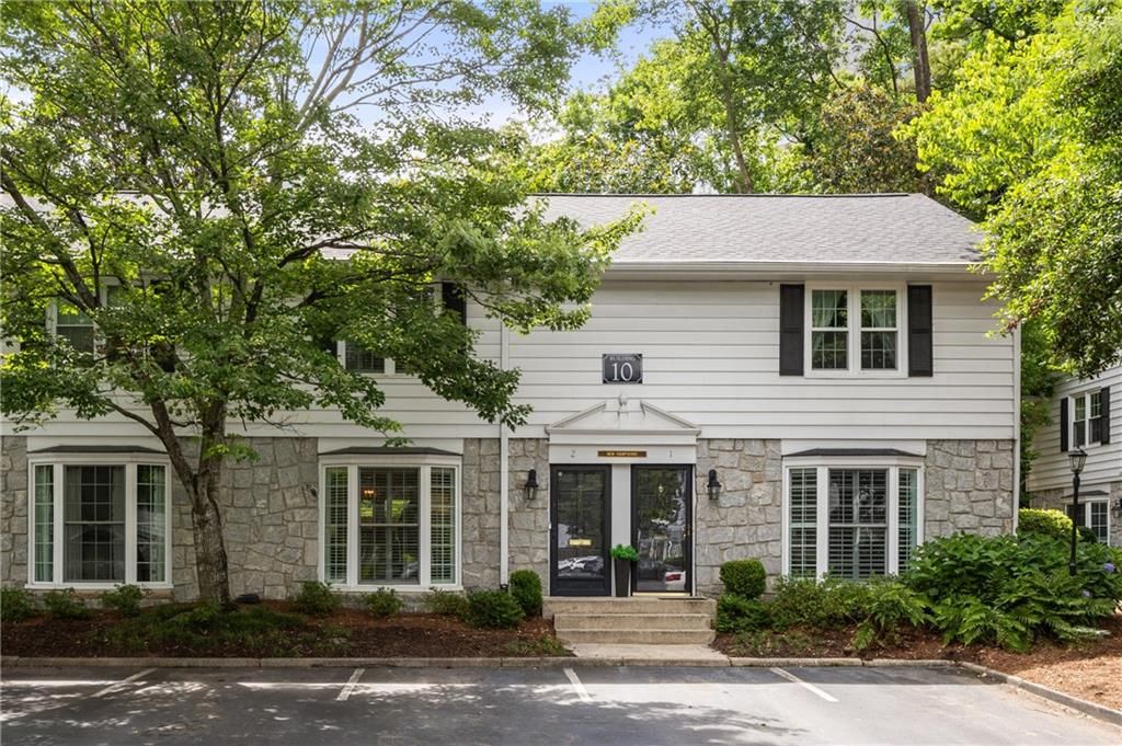 136 Peachtree Memorial NW Drive NH2, Atlanta, GA 30309