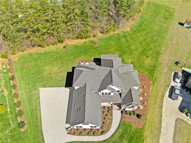 7102 Rae Farms Way, Greensboro, NC 27455