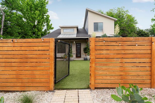 5204 Samuel Huston Ave A, Austin, TX 78721