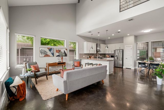 5204 Samuel Huston Ave A, Austin, TX 78721