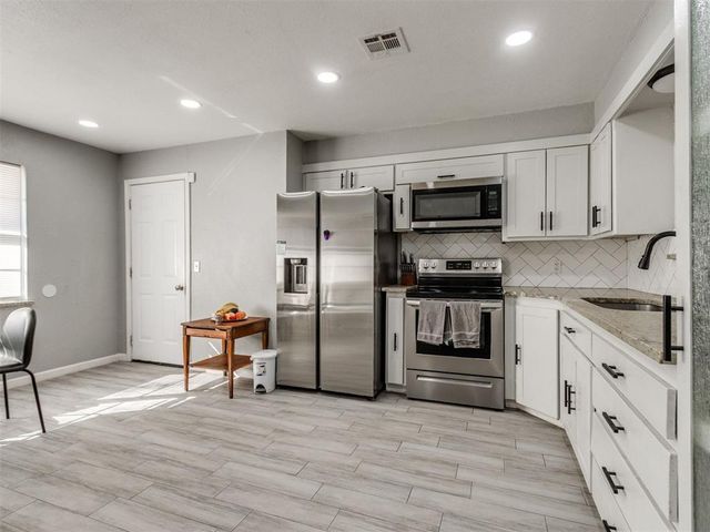 10405 N McKinley Avenue, Oklahoma City, OK 73114