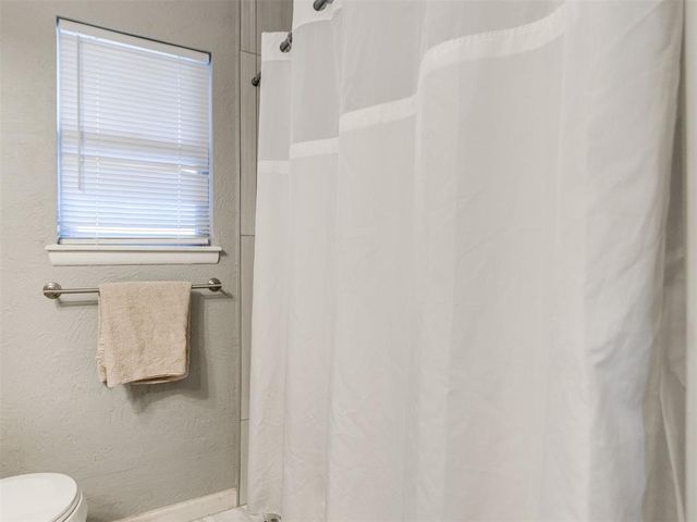 10405 N McKinley Avenue, Oklahoma City, OK 73114