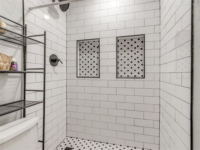 10405 N McKinley Avenue, Oklahoma City, OK 73114