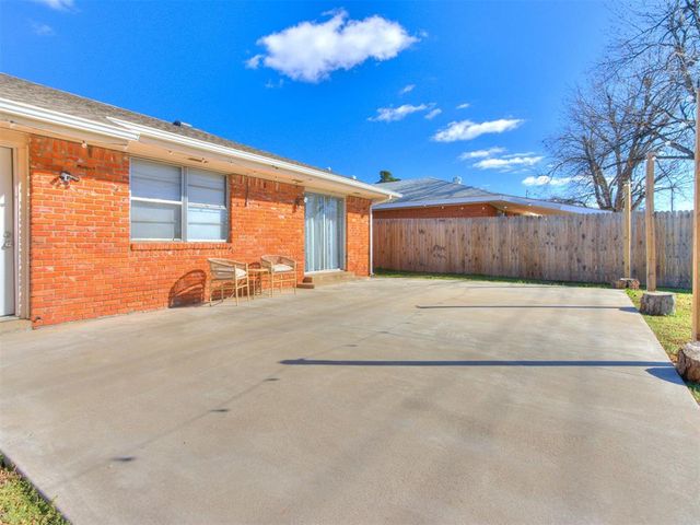 10405 N McKinley Avenue, Oklahoma City, OK 73114