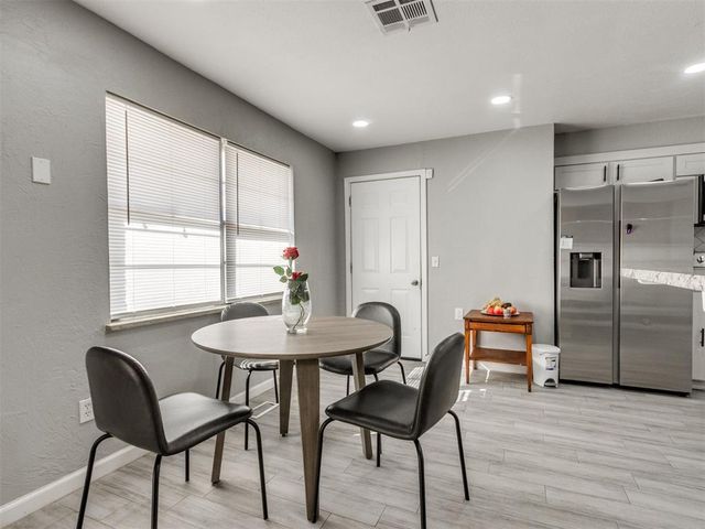 10405 N McKinley Avenue, Oklahoma City, OK 73114