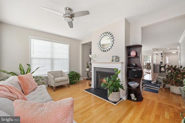 11917 LEGACY WOODS DR, Fredericksburg, VA 22407