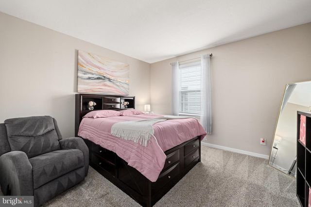 11917 LEGACY WOODS DR, Fredericksburg, VA 22407