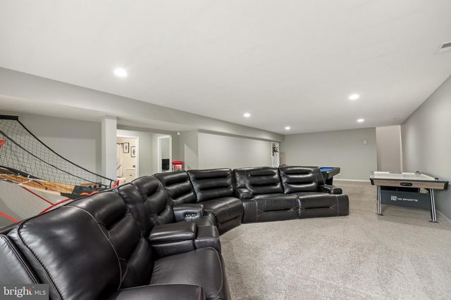 11917 LEGACY WOODS DR, Fredericksburg, VA 22407