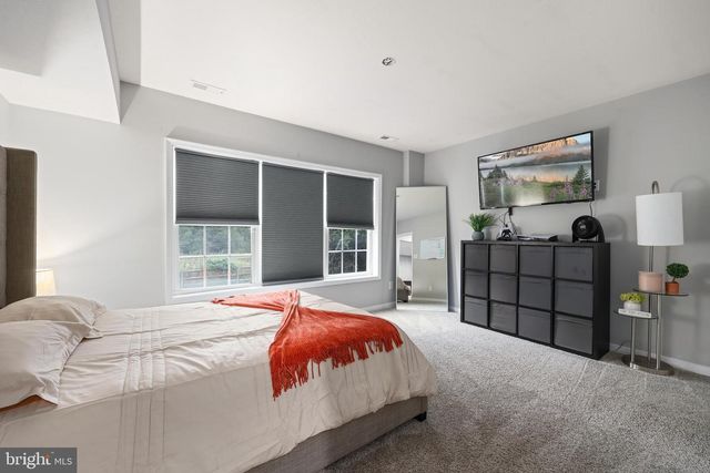 11917 LEGACY WOODS DR, Fredericksburg, VA 22407