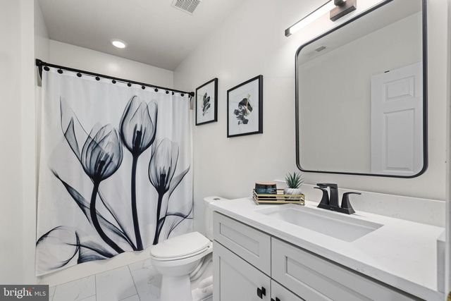 11917 LEGACY WOODS DR, Fredericksburg, VA 22407