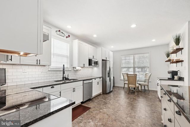 11917 LEGACY WOODS DR, Fredericksburg, VA 22407