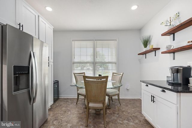 11917 LEGACY WOODS DR, Fredericksburg, VA 22407