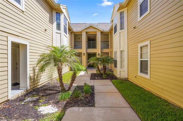 425 SUMMIT RIDGE PLACE 211, Longwood, FL 32779