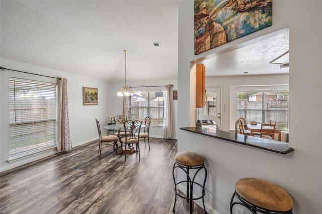 22614 Willow Branch, Tomball, TX 77375