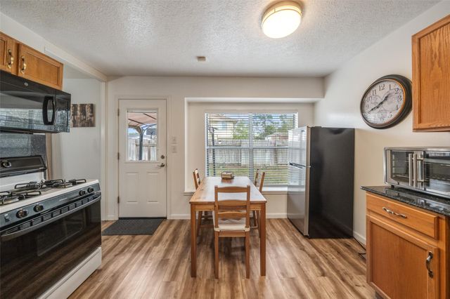 22614 Willow Branch, Tomball, TX 77375