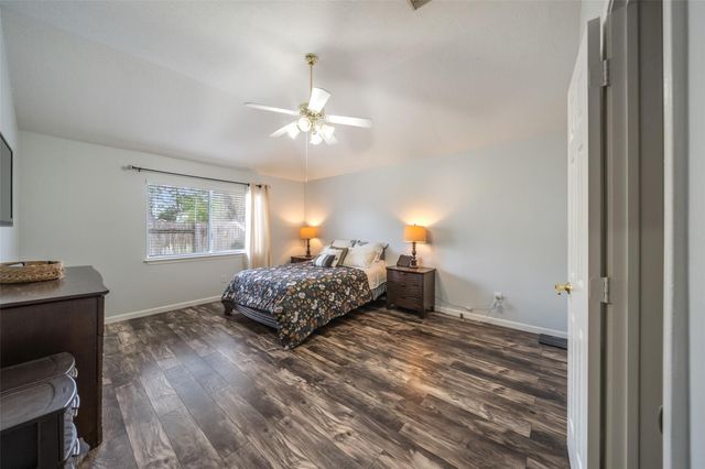 22614 Willow Branch, Tomball, TX 77375