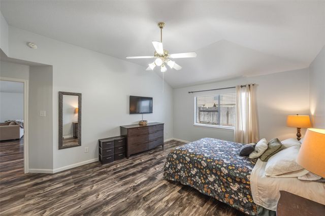 22614 Willow Branch, Tomball, TX 77375