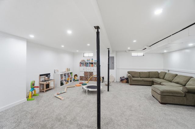 80 Carlisle Avenue, Springfield, OH 45504