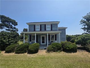 3305 Caratoke HWY, Currituck, NC 27929