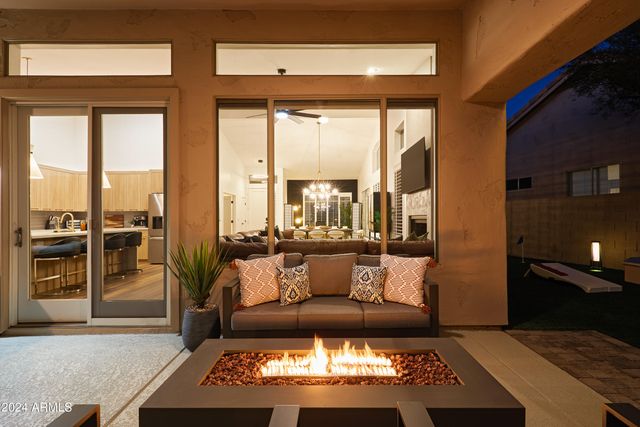 9871 E GELDING Drive, Scottsdale, AZ 85260