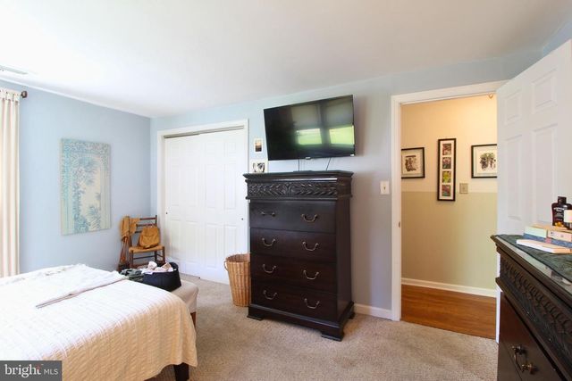 21 VETTERLEIN AVE, Hamilton, NJ 08619
