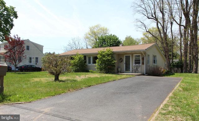 21 VETTERLEIN AVE, Hamilton, NJ 08619