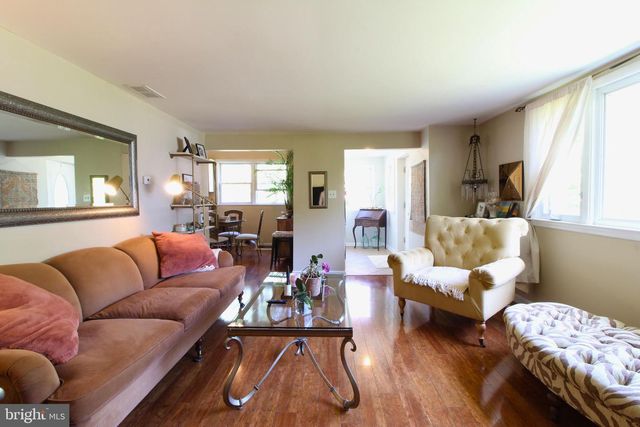 21 VETTERLEIN AVE, Hamilton, NJ 08619