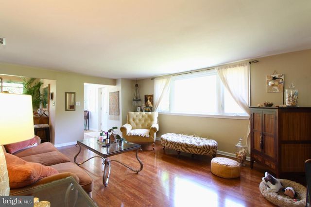 21 VETTERLEIN AVE, Hamilton, NJ 08619