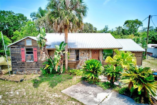 1320 Lakeview Drive, Sebring, FL 33870