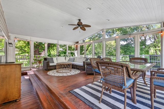 12 Tamarisk Road, Dellwood, MN 55110