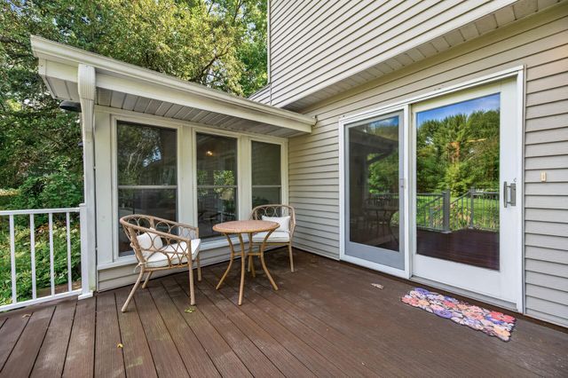 12 Tamarisk Road, Dellwood, MN 55110