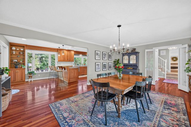 12 Tamarisk Road, Dellwood, MN 55110