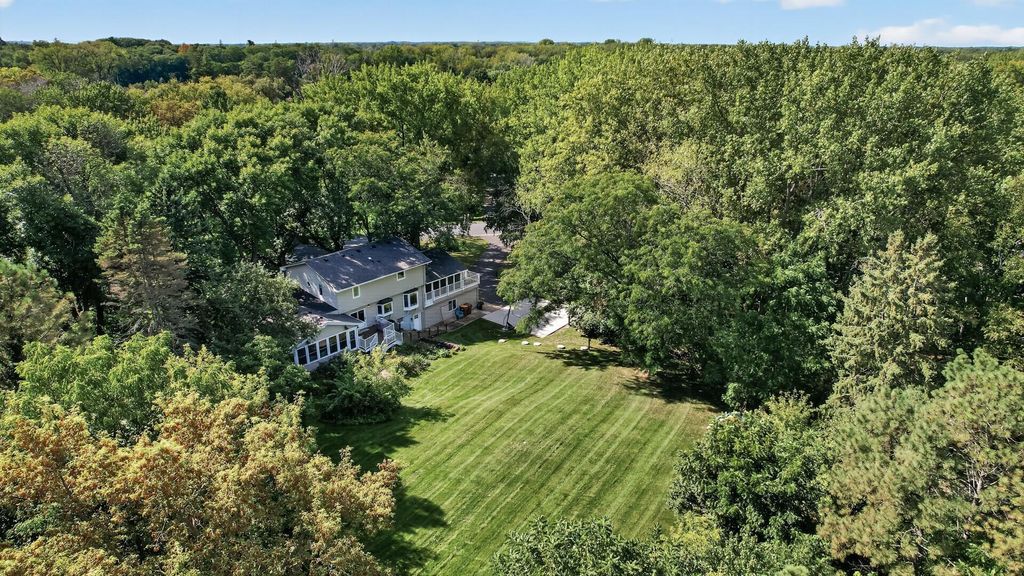 12 Tamarisk Road, Dellwood, MN 55110 — photo 2