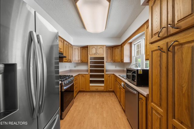 820 Highway 68, Crossville, TN 38555