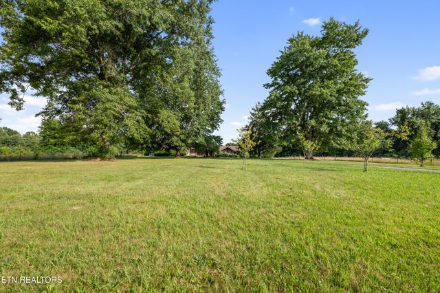 820 Highway 68, Crossville, TN 38555