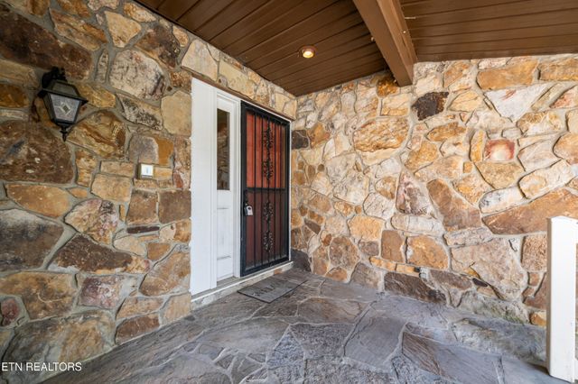 820 Highway 68, Crossville, TN 38555