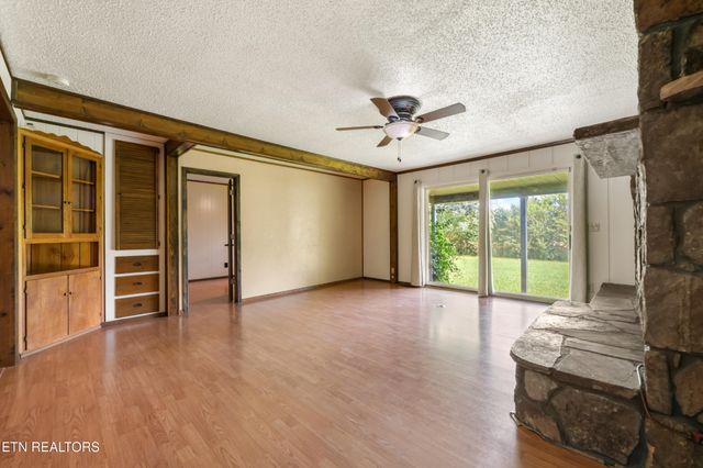 820 Highway 68, Crossville, TN 38555