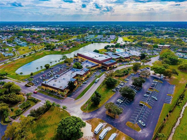 408 GLOUCESTER BOULEVARD 33, Sun City Center, FL 33573