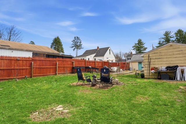 10 Lindy Street, Pembroke, NH 03275