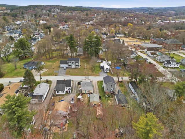 10 Lindy Street, Pembroke, NH 03275