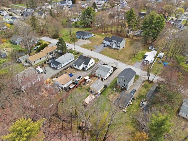 10 Lindy Street, Pembroke, NH 03275