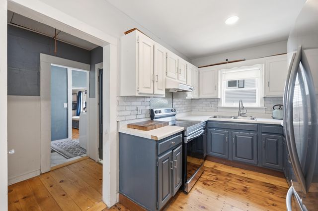 10 Lindy Street, Pembroke, NH 03275