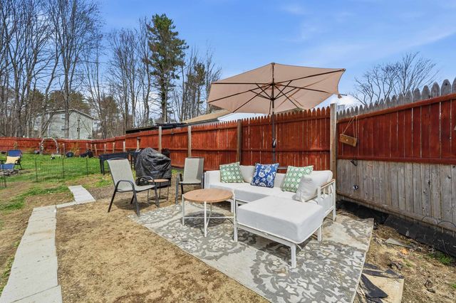 10 Lindy Street, Pembroke, NH 03275