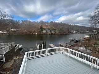 38 W River Styx Rd, Hopatcong Boro, NJ 07843