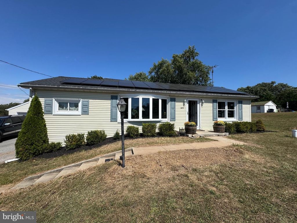 1272 CHERRYTOWN RD, Westminster, MD 21158