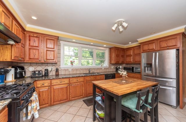 30 Phillips Ave, Stoughton, MA 02072