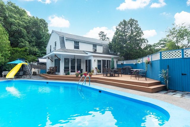 30 Phillips Ave, Stoughton, MA 02072