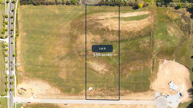 10783 N Ewing Avenue, Kansas City, MO 64156